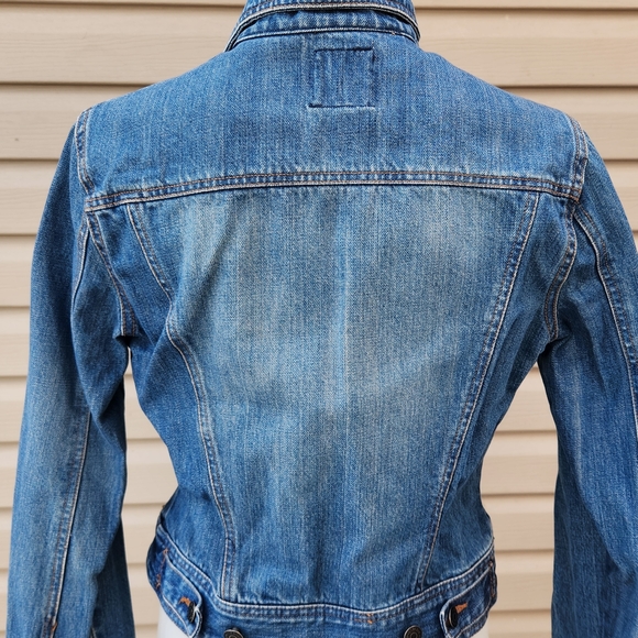 The Limited Blue Denim Button-Front Jean Jacket MEDIUM Like New - Picture 3 of 9